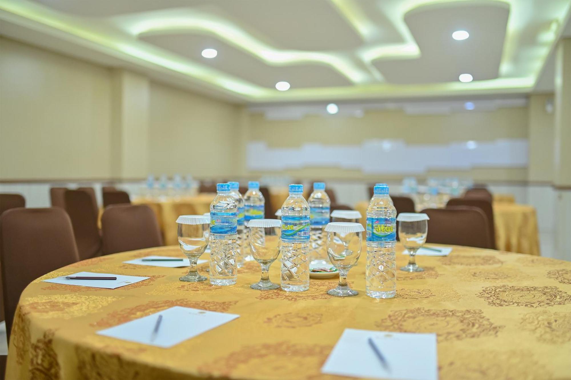Kawana Hotel Padang  Zewnętrze zdjęcie